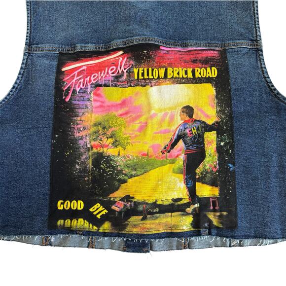 Via Penny Lane Reworked Apparel Elton John Graphic Raw Hem Cropped Denim Vest XL - Picture 6 of 6